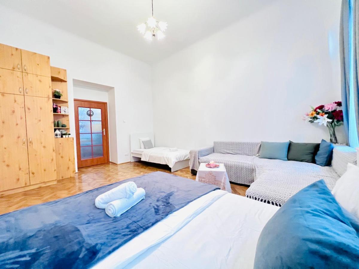 Appartement Kerepesi 3 - Opposite Keleti Station à Budapest Extérieur photo