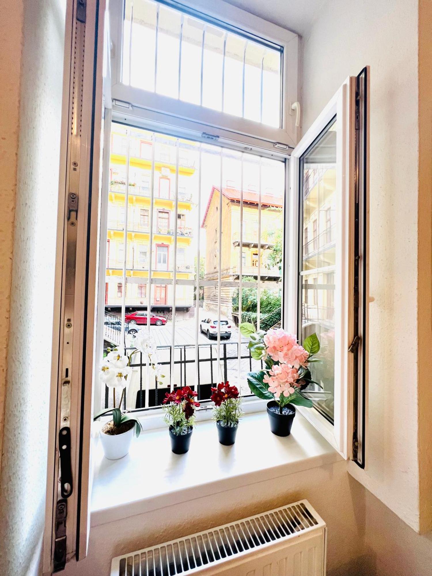 Appartement Kerepesi 3 - Opposite Keleti Station à Budapest Extérieur photo
